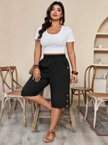 EMERY ROSE Plus Size Casual Shorts With Elastic Waistband, Side Pockets, And Rivet Decorations