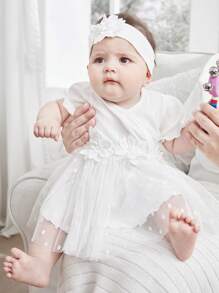 SHEIN Summer Newborn Baby Girl White Pit Stripe Short Sleeved Patchwork Three-Dimensional Flower And Mesh Dress And Headband