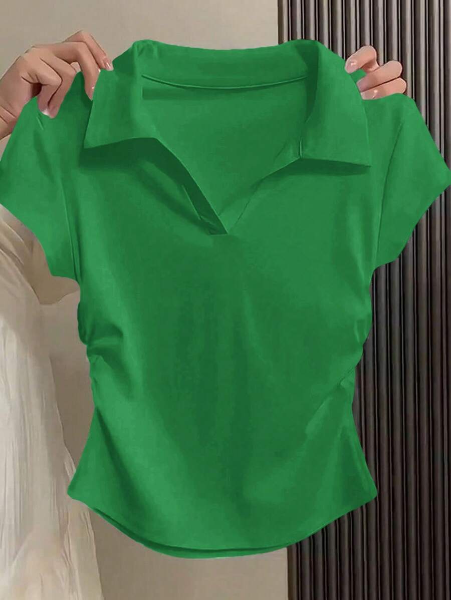 SHEIN Essnce 女士 V 领短袖 T 恤，夏季设计肩部贴身短款 Polo 衫，休闲修身款