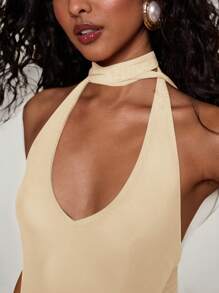 COSMINA 1 件女士优雅性感纯色露背吊带连衣裙 - 杏色 - 查看 5