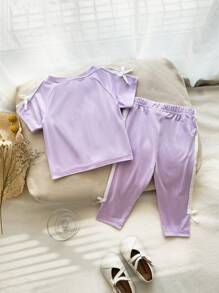 2 Stücke/Set Kleinkind Mädchen lila Kurzarm Top und Hose Lässig Sportanzug, verziert mit Schleife und Schleife, geeignet für Kleinkind Mädchen im Sommer, vielseitig kombinierbar