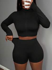 Slaydiva Set de 3 piezas: Top de manga larga ajustado con cremallera media, top corto sin mangas y shorts deportivos casuales de verano para mujer