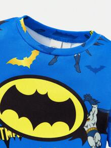BATMAN X SHEIN 85th Set pigiama da ragazzo giovane con maglietta a girocollo e pantaloncini aderenti, con grafica di cartoni animati di moda