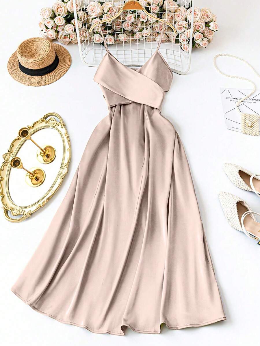 SHEIN Clasi Đầm nơ dây mảnh satin trơn màu cỡ lớn thanh lịch cho nữ - Màu be - Xem 1