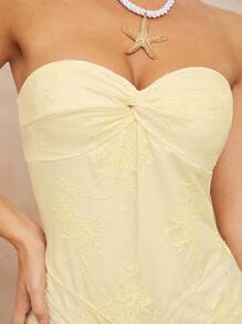 Lumalex Vestido ajustado sin mangas para mujer con textura de encaje retorcido en la parte delantera