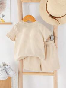 SHEIN Leap Crew 2 pièces Ensemble T-shirt à manches courtes col rond et short en coton motif ours de dessin animé pour bébé garçon, adapté pour l'été - Multicolore - Voir 3