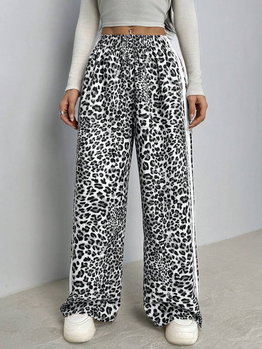 SHEIN PETITE Women's Spring And Summer Casual Sports Hip Hop Striped Texture Decoration Leopard Print Sweatpants Back To School Uniform ,Petite Women - Black - View 1