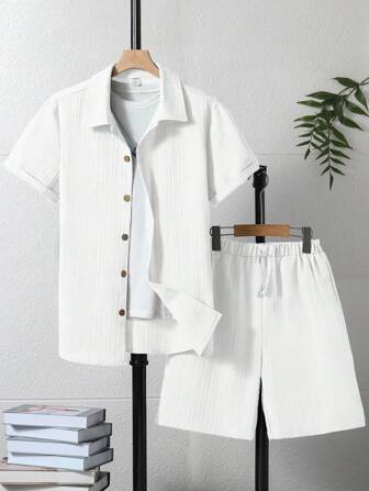 Set van 2 casual jongenskleding, effen shirt met korte mouwen en shorts, zomer, vakantie, zomer, reizen