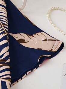 SHEIN Holidaya Plus Size Women Tropical Plant Print V-Neck Short Sleeve Casual Dress