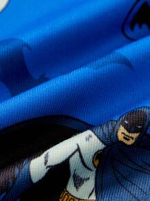 BATMAN X SHEIN 85th Set pigiama da ragazzo giovane con maglietta a girocollo e pantaloncini aderenti, con grafica di cartoni animati di moda