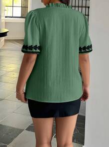 Calvaya Plus Size Casual Color Block Ruffle Cutout Collar Puff Sleeve Shirt - Dark Green - View 2