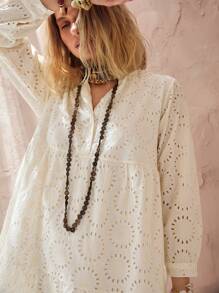 Bóhologie 波西米亚风格，优质孔眼刺绣半纽扣连衣裙