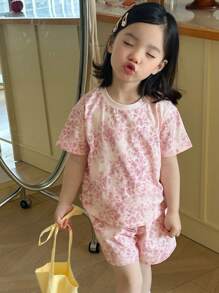 DAZY 2Pcs/Set Girls Short Sleeve Allover Print T-Shirt + Shorts, Young Girl Summer Clothing