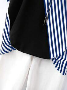 Linhara Camiseta informal para mujer de talla grande a rayas en negro y azul con contraste de color