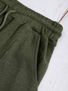 RueChic Completo di maglietta a maniche corte e pantaloncini in 100% cotone con dettagli a quadri sfrangiati, stile classico, per uomo