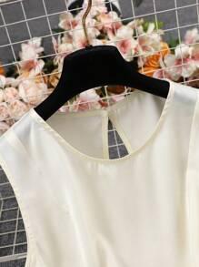 SHEIN Unity Conjunto de 2 piezas para mujer con top corto sin mangas de unicolor y falda plisada - Albaricoque - Ver 3