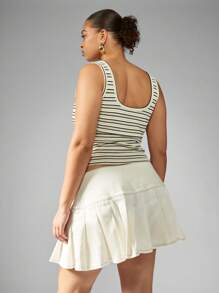 MISSGUIDED PLUS Plus Size Pleated Tennis Skirt Drop Waist Mini Skater Preppy Spring Summer Sports Skirt Above Knee High Waisted Lightweight School Wear - White - View 2
