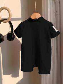 SHEIN Baby Infant Soft Knitted Letter Pattern Short Sleeve Romper With Shorts - Black - View 2