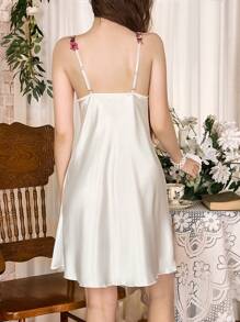 Côtesoire 女士优雅刺绣蕾丝吊带睡袍娃娃装奢华家居服 - 白色 - 查看 2