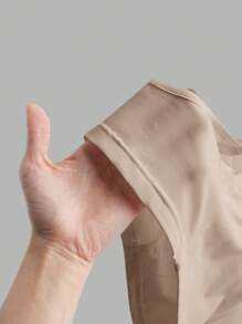 SHEIN Essnce Women's Casual Backless Crop Top With Tight Fitting And Round Neck Padded Built-In Bra Padding Chest Cup Chest Pad Removable Padding Chest Pad Non Removable Pad Ding Corset Top Bra Corset Top Corset Top Solid Color Pleated Padded Cami Top