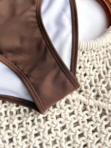SHEIN Conjunto de Maiô Bikini de Cor Sólida sem Alças, Amarração com Joia Metálica para Adolescentes, Verão, Conjunto de Roupa de Banho / Conjunto de Roupa de Praia para Meninas / Roupa de Banho em Duas Peças / Conjunto de Maiô Bikini para Adolescentes