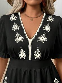 SHEIN Holidaya Elegante vestito con scollo a V, maniche a palloncino e stampa floreale