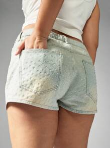 MISSGUIDED PLUS Hot Fix Faded Denim Mom Shorts Cowboy Women Western Style - Dusty Blue - View 5