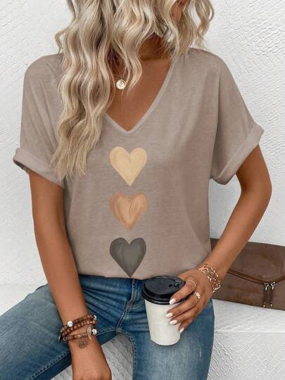 SHEIN Women's V-Neck Flared Cuff, Ombre Heart Print Pattern Casual Versatile T-Shirt, Spring/Summer
