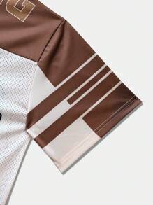 Manfinity Roghcode Men's V-Neck Colorblock Mesh Patchwork Letter Print T-Shirt Streetwear Shirts Graphic Tees Streetwear Streetwear Men Shirts Men's Streetwear Shirts - Chocolate Brown - View 5