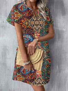 SHEIN LUNE Vestido corto tejido con cuello en V, estampado floral retro minimalista y casual, adecuado para primavera y verano para mujeres