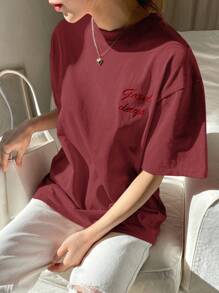 DAZY Loose Minimalist Solid Color Letter Embroidery Short Sleeve Women T-Shirt Oversized T-Shirt - Burgundy - View 3