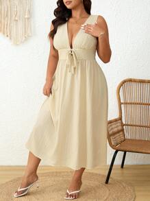 SHEIN Frenchy Vestido de talla grande para vacaciones, playa, midi, sin mangas, cuello en V sólido, de moda para el verano
