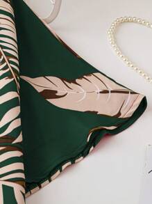 SHEIN LUNE 大码休闲度假植物印花连衣裙 - 彩色 - 查看 5