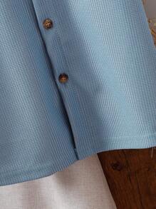 SHEIN 2 Pcs Boy's Solid Color Short Sleeve Polo Neck Waffle Pattern Shirt And Shorts Casual Set, Summer - Blue - View 8