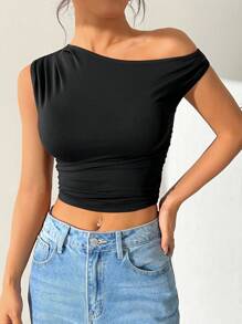 SHEIN Tall CURVE Plus Size Women Solid Color Asymmetric Neckline Pleated Cropped Fitted Blouse - Black - View 4