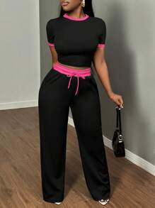 SHEIN SXY Damen 2 Stücke Set mit Rundhalsausschnitt, kontrastfarbiges kurzes Ärmeltshirt und Shorts - Heißes Pink - Übersicht 4