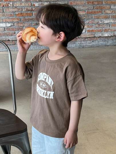 DAZY Young Boy Letter Print Round Neck Short Sleeve Casual T-Shirt