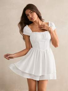 SHEIN Tall 纯色荷叶边饰边褶皱胸围荷叶边下摆白色盖袖双下摆短裙连体衣