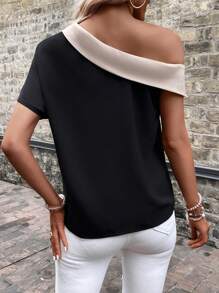 SHEIN Clasi Colorblock Asymmetrical Neck Batwing Sleeve Blouse One Shoulder Top - Black - View 2