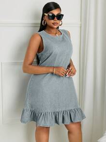 SHEIN SXY Plus Size Women Sleeveless Denim Dress With Button Design And Ruffle Hem, Casual - Light Wash - View 4