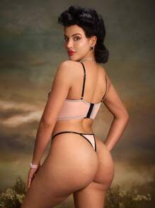 女士花卉蕾丝舒适内衣套装