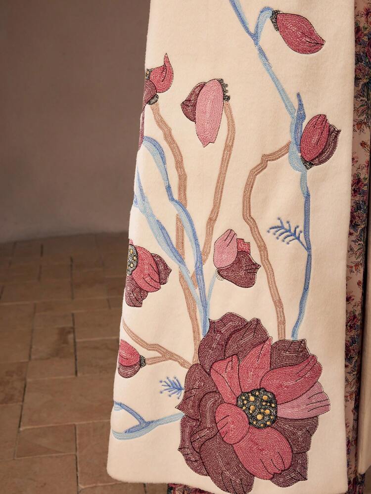 EMBROIDERY FLORAL PATTERN PEAK COLLAR LONGLINE OVERCOAT