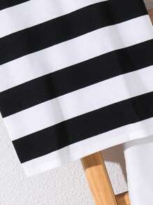 2pcs Tween Boy Casual Sporty Chic Simple Versatile Soft Comfortable Black & White Striped Letter Graphic Short Sleeve T-Shirt And Elastic Waist Woven Shorts Set, Suitable For Spring And Summer, Ideal For Everyday Wear, Outdoor Play, School, Streetwear, Party And Lounging