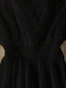 Franclia V-Ausschnitt Spitzenkontrast einfarbiges Langarm-Kleid - Schwarz - Übersicht 4
