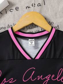 SHEIN 女童超大号美式运动休闲球衣 V 领撞色数字图案 T 恤，适合母女套装、假日、夏季、旅行