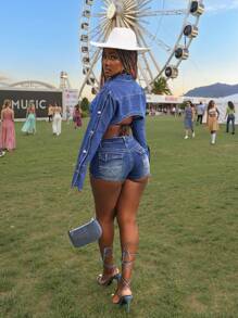 Slaydiva Women's Summer Fashion Washed Embroidered Side Slit Denim Shorts - Blue - View 5