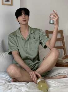 DAZY Conjunto de pijama de verano para hombres con estampado de letras en verde