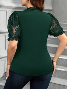 SHEIN Clasi 大码女式优雅系带短袖蕾丝拼布 T 恤 - 墨綠色 - 查看 2
