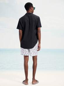 Manfinity VDAYZ Pantalones cortos de playa casuales para hombre con estampado completo, cintura con cordón y bolsillos