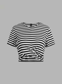 SHEIN Essnce 大码女装春夏时尚休闲舒适日常百搭修身黑色条纹短袖短 T 恤 2 件装，曲线可爱上衣，Y2k 服装，女式外出上衣，短款上衣，度假装，欧洲夏季 - 彩色 - 查看 3